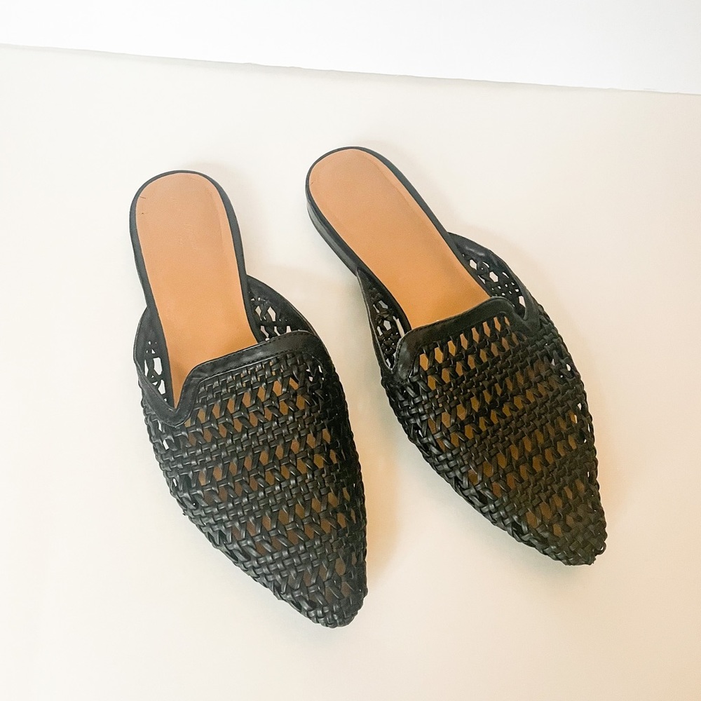 Universal Thread Black Mules size 9